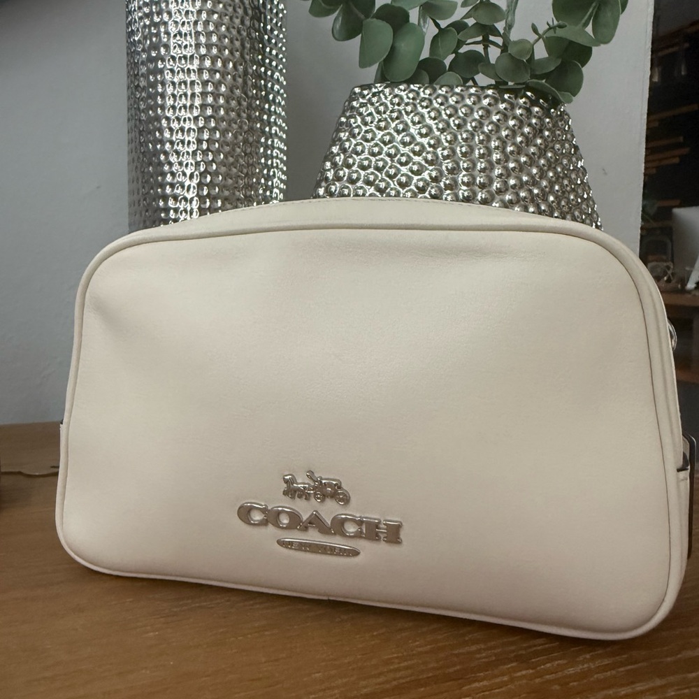 COACH PACE BELT BAG - Picture 4 of 10